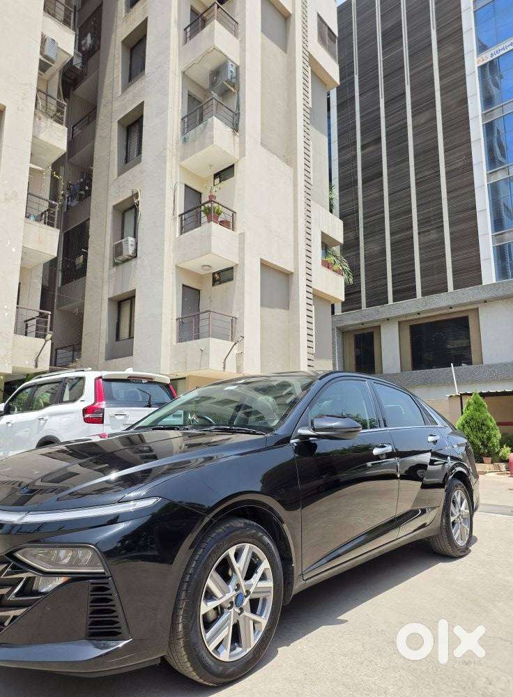 Hyundai Verna 1.5 Sx Petrol Mt, 2024, Cng & Hybrids