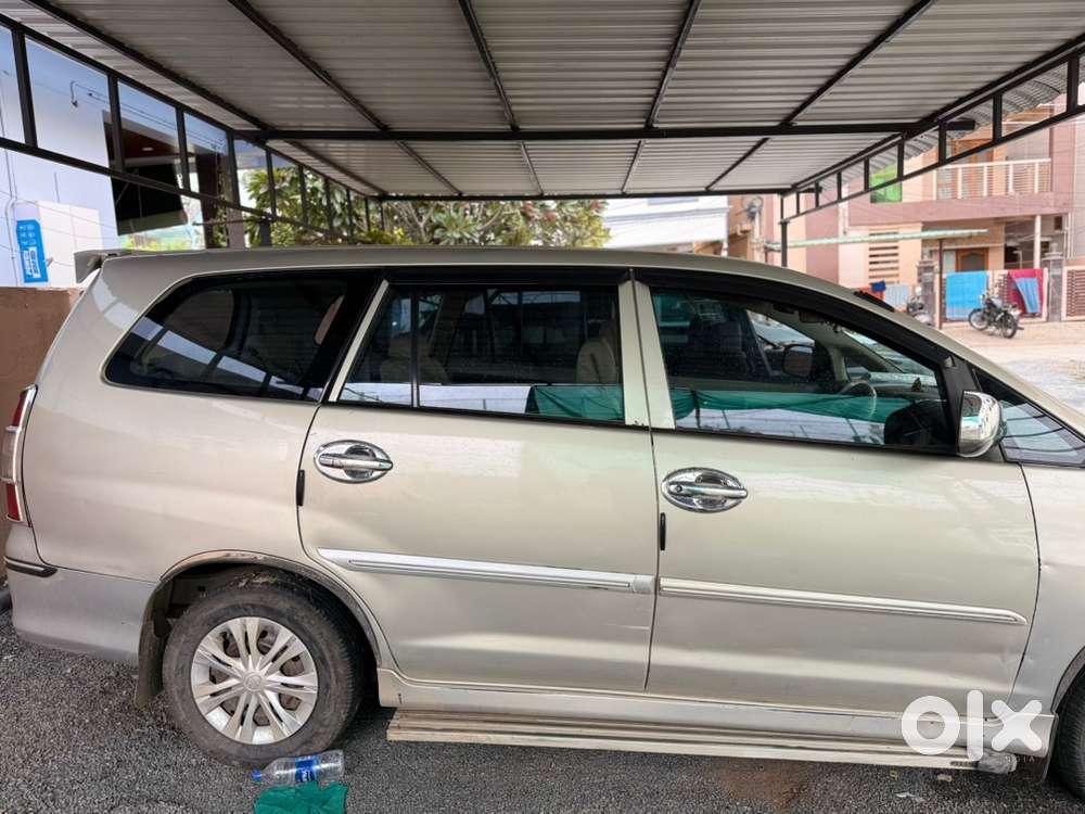 Toyota Innova Diesel 2014