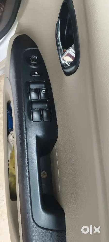 Hyundai I10 1.2 Sportz 2011