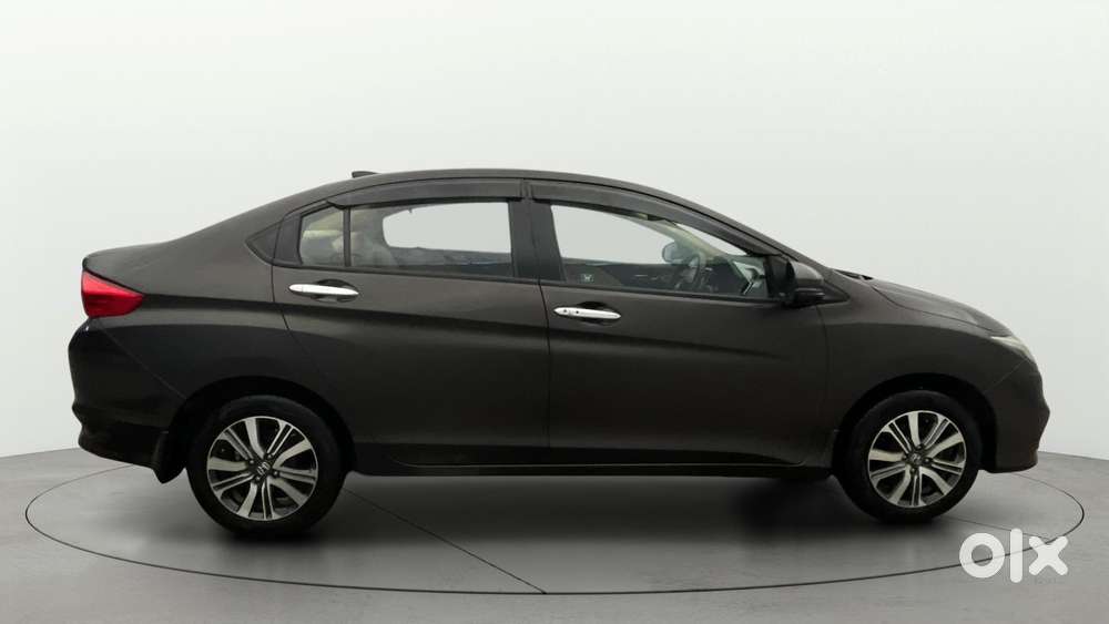 Honda City I-vtec V, 2018, Petrol