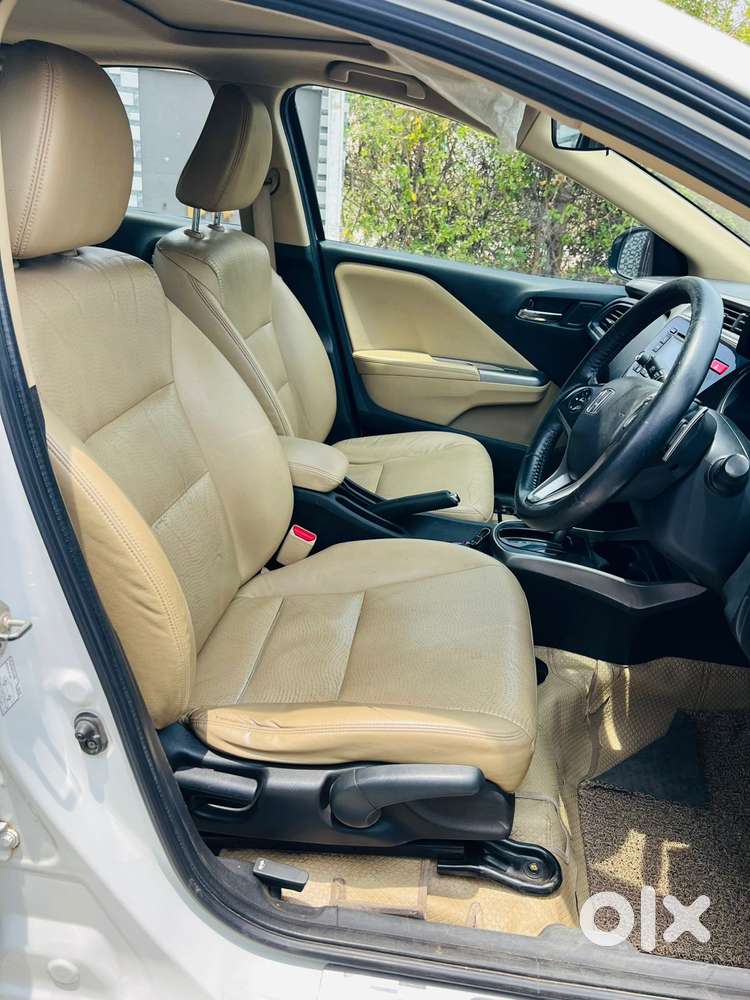 Honda City V At Sunroof, 2016, Petrol