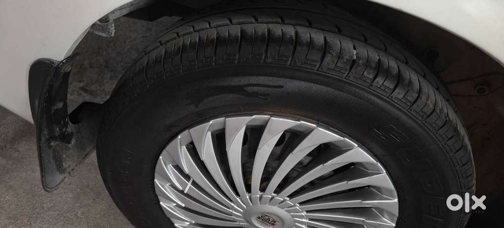 Toyota Etios 2010-2012 G, 2011, Petrol