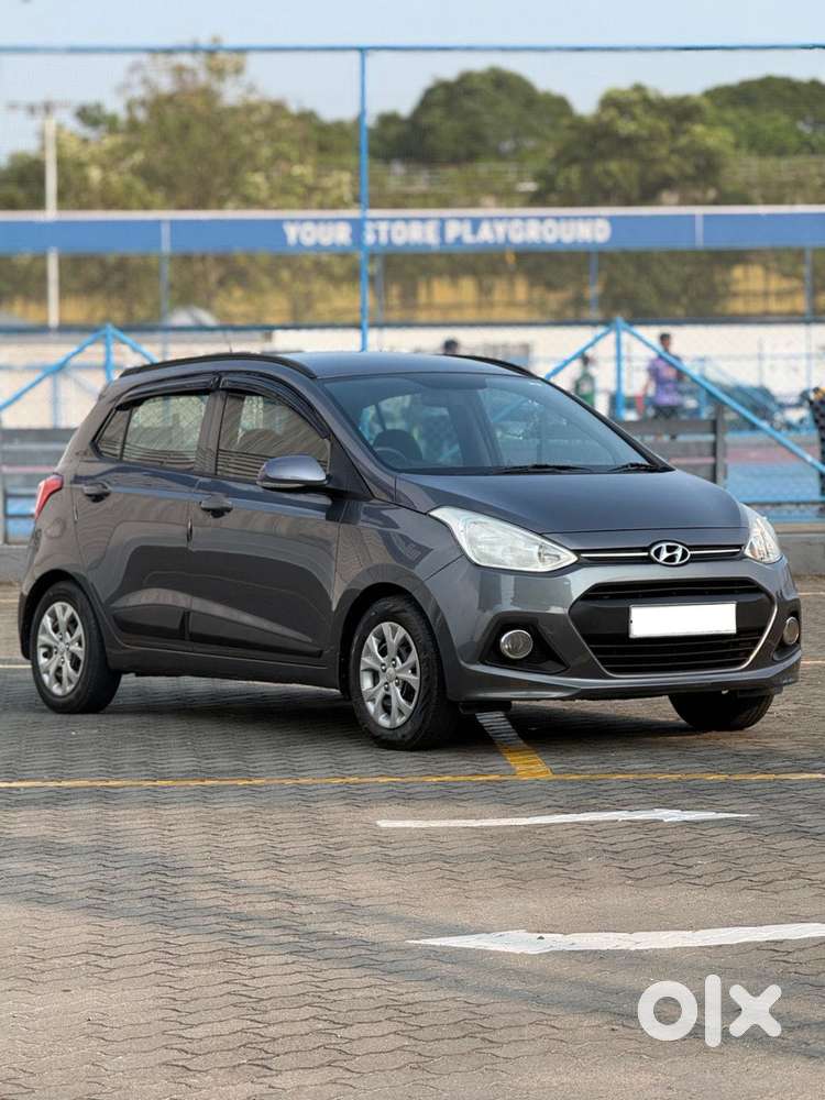 Hyundai I10 Sportz, 2015, Petrol