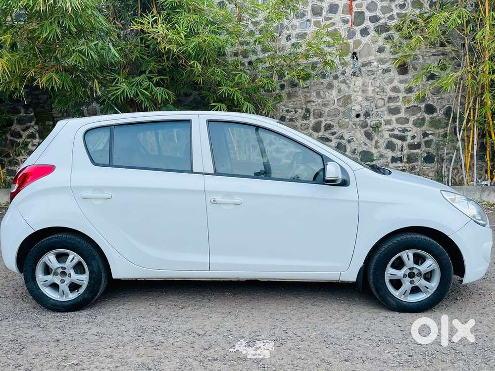 Hyundai I20 Petrol Manual 2011