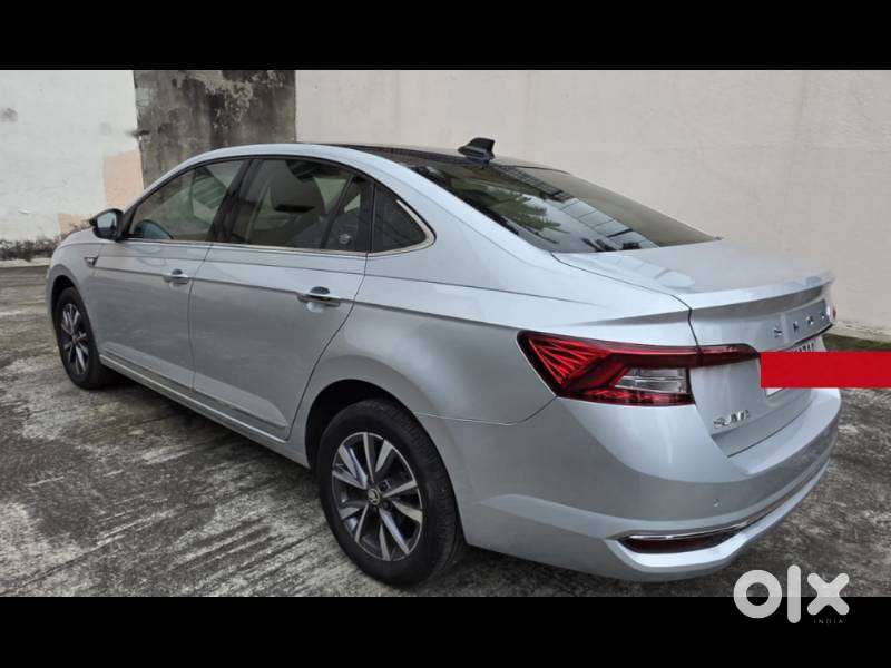 Skoda Slavia 1.0 Tsi Style At, 2023, Petrol