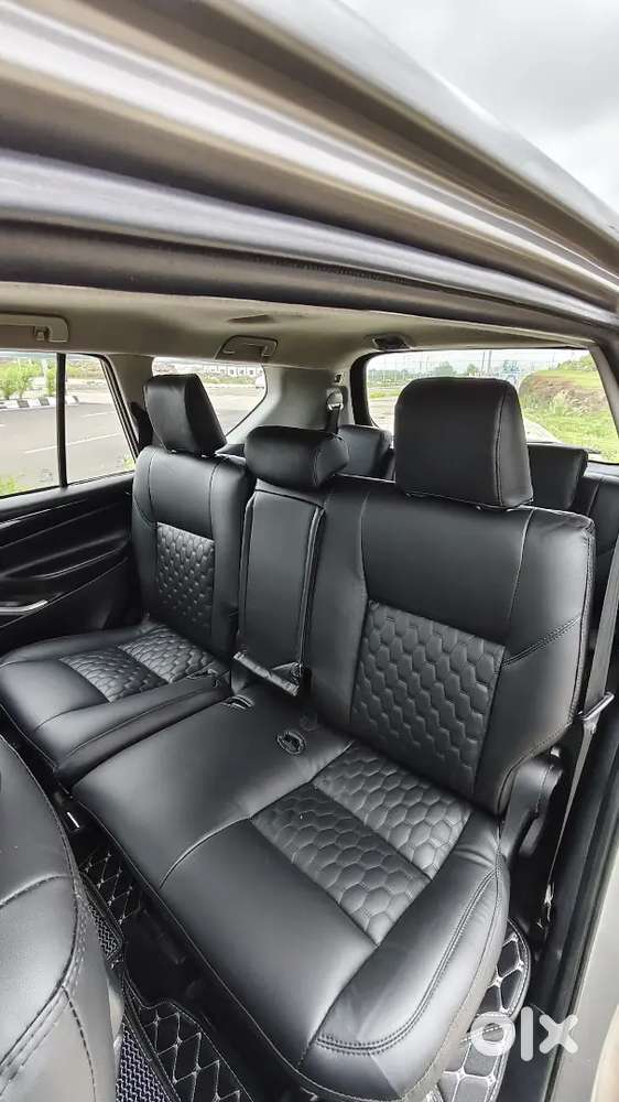 Toyota Innova Crysta 2.4 V 2017 Diesel Manual