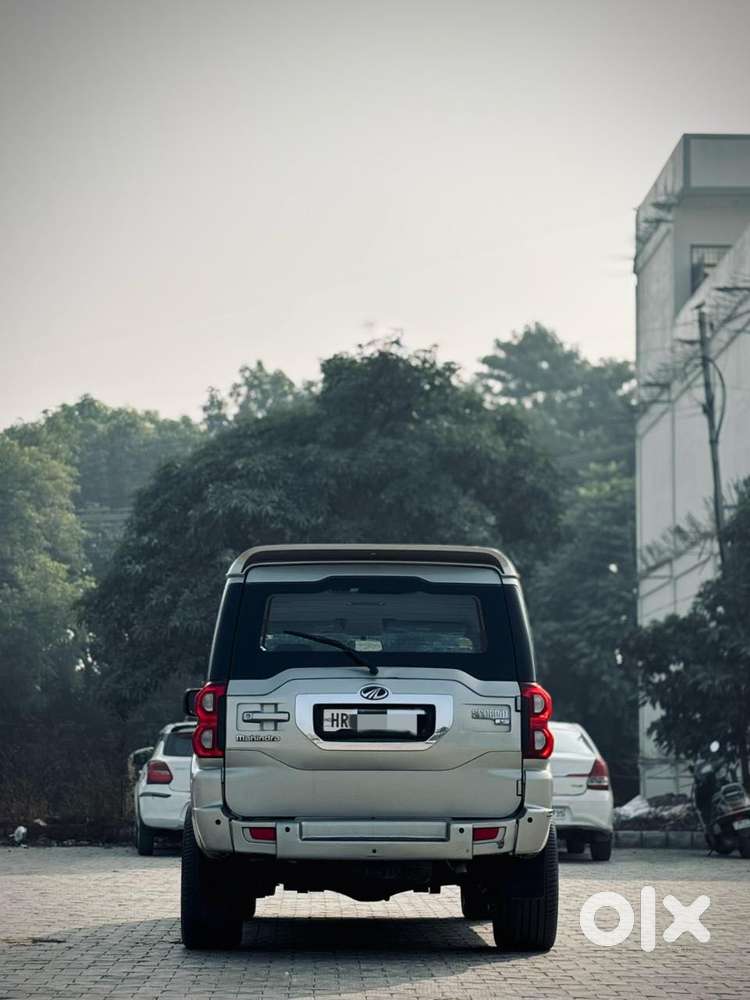 Mahindra Scorpio S6 Plus, 2015, Diesel