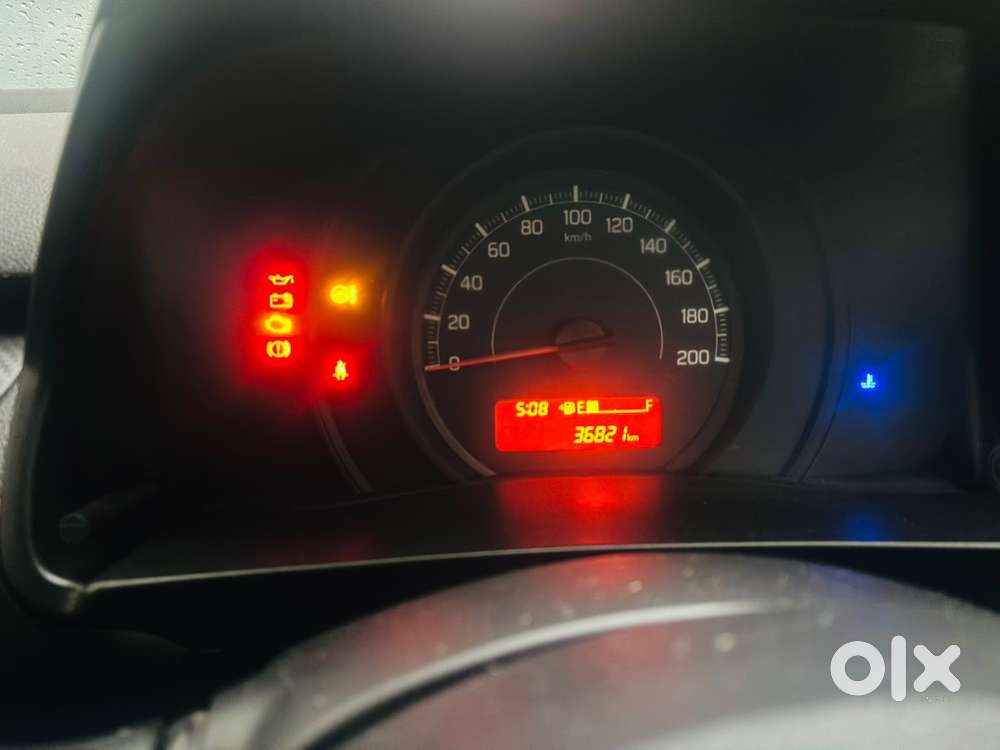 2022 Maruti Swift 1.2 Lxi