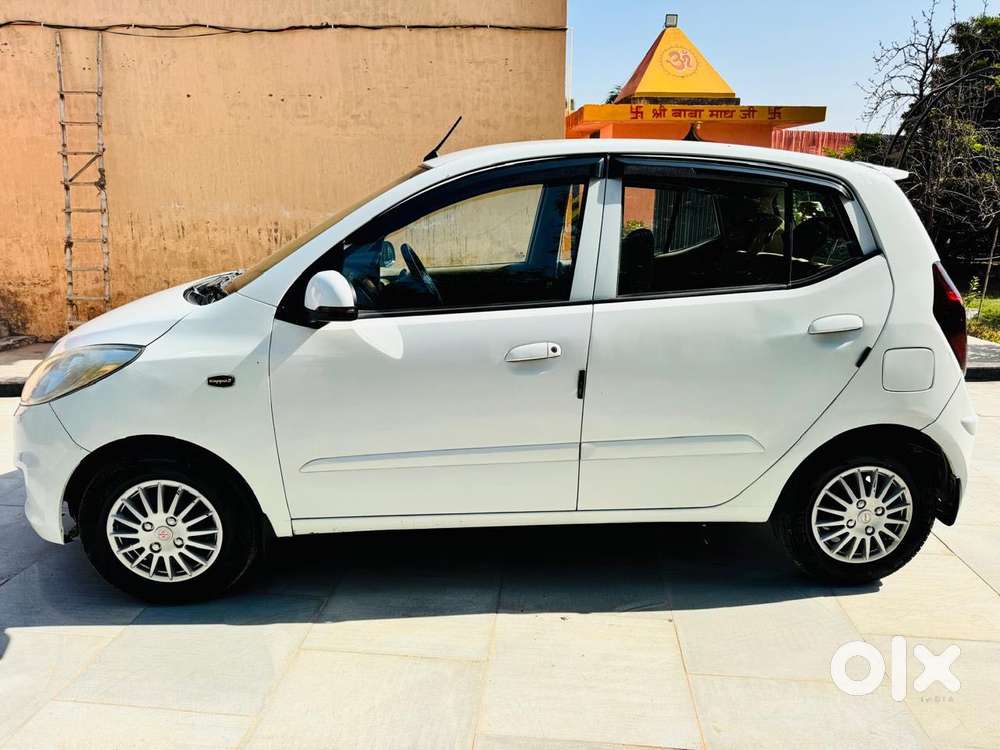 Hyundai I10 Sportz At, 2011, Petrol