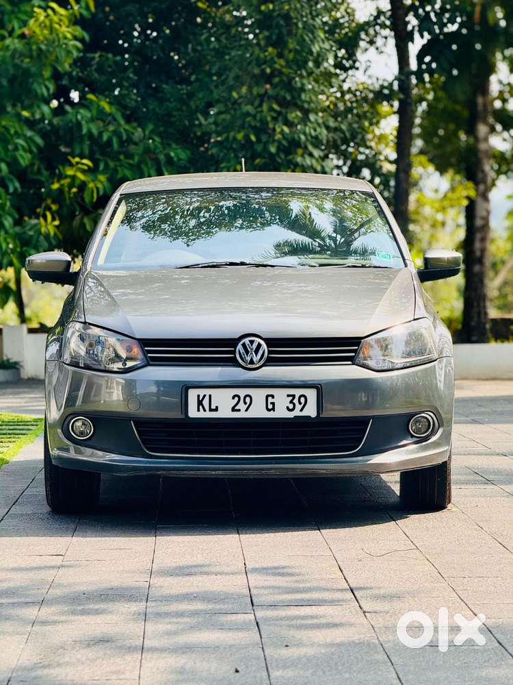 Volkswagen Vento Celeste 1.6 Highline, 2013, Petrol