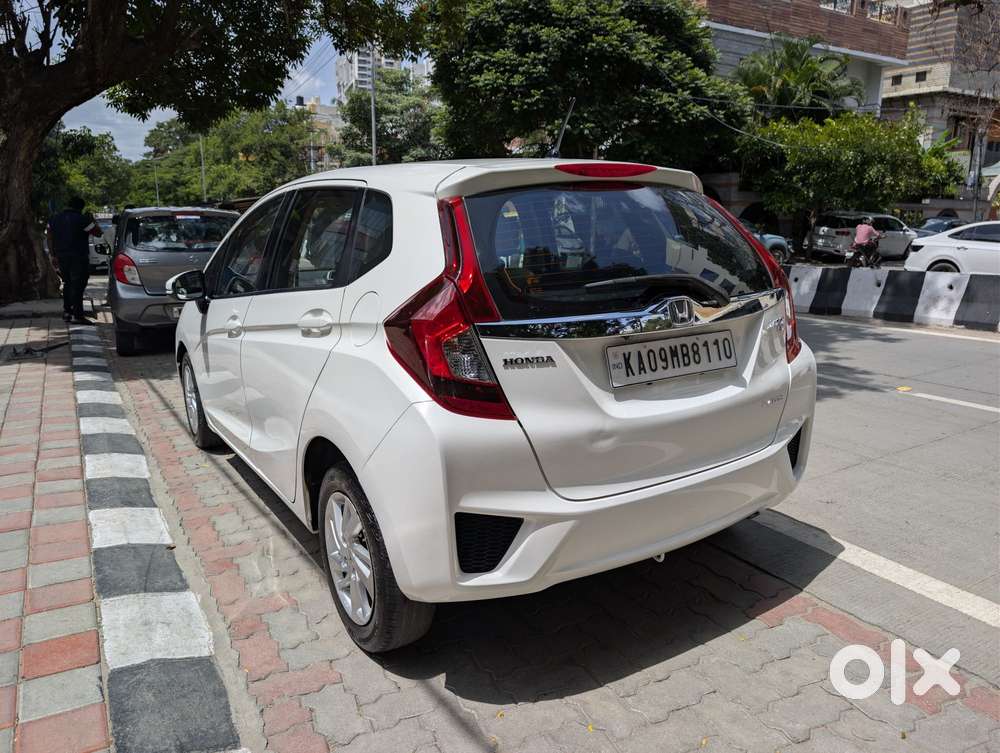 Honda Jazz 1.2 V AT i VTEC, 2015, Petrol
