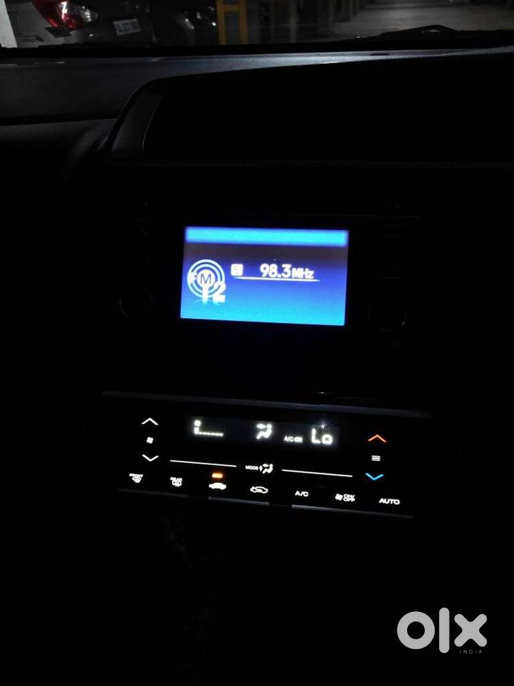 Honda Jazz V Automatic, 2016, Petrol