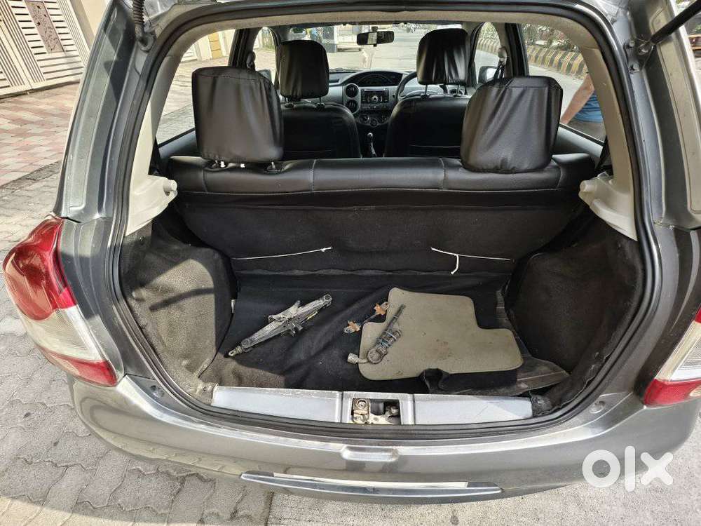 Toyota Etios Liva G Exclusive, 2013, Petrol