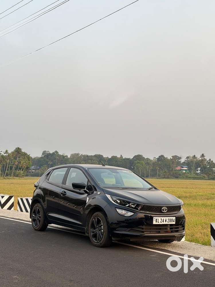 Tata Altroz Xza Plus Black Edition (top End) – 2023 Model