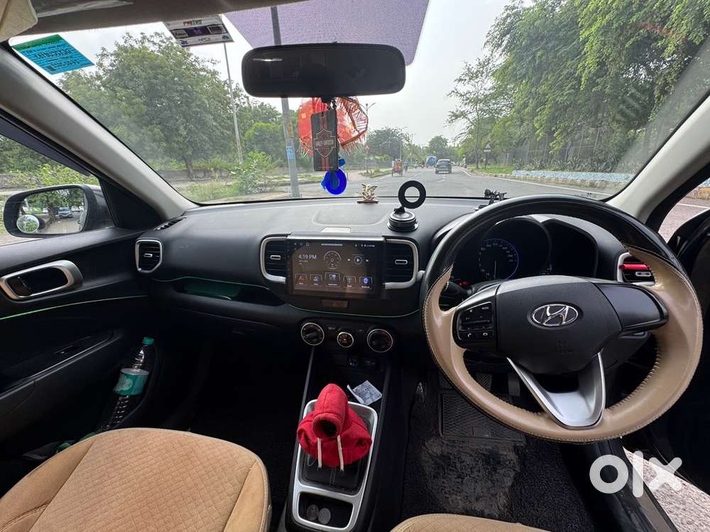 Hyundai Venue 2022 (in Warranty)
