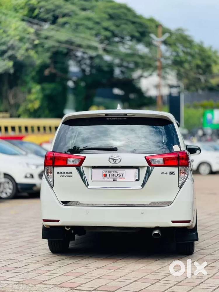 Toyota Innova Crysta 2.4 V 7 Str, 2018, Diesel
