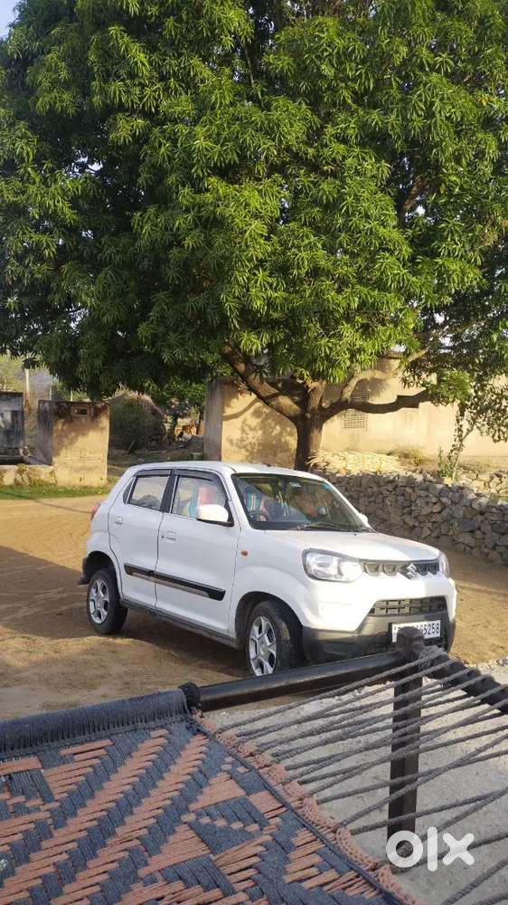 Maruti S-presso Vxi 2025