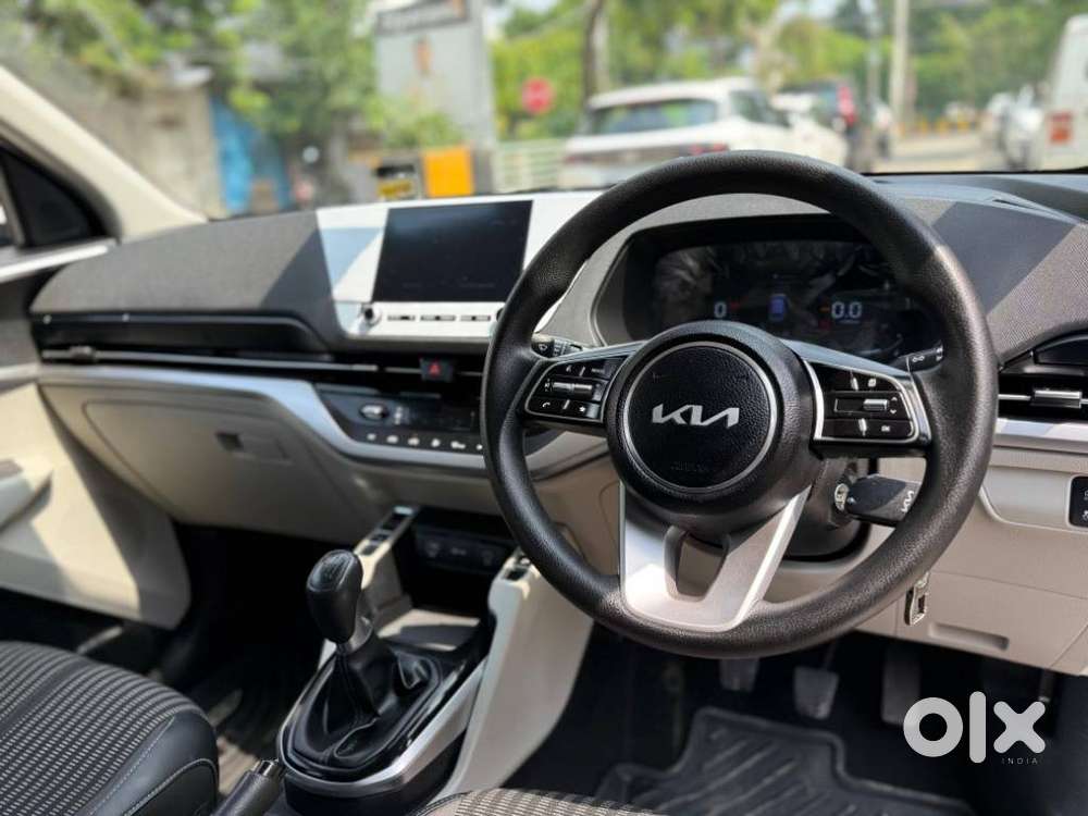Kia Carens 1.5 Prestige 7 Str, 2024, Petrol