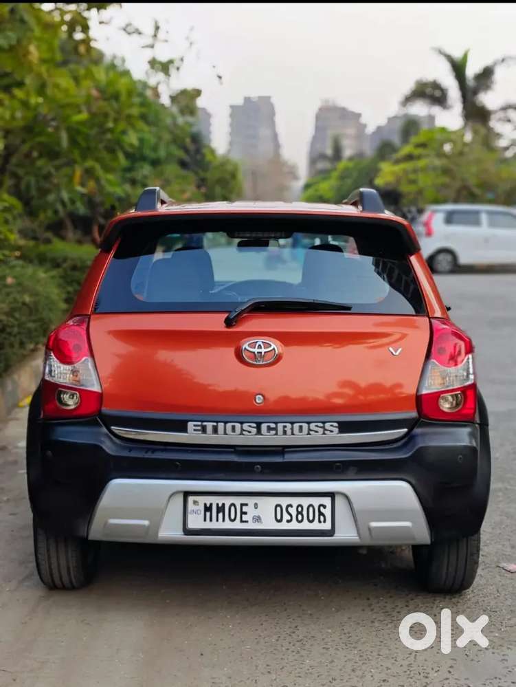Toyota Etios Cross