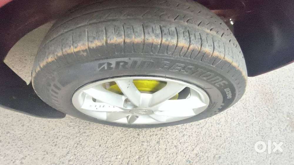 Mahindra Tuv 300 T8, 2015, Diesel