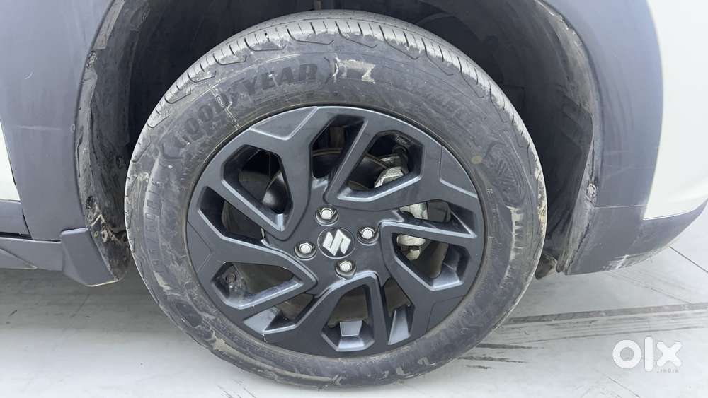 Maruti Suzuki Fronx Delta Plus 1.2l Ags, 2023, Petrol