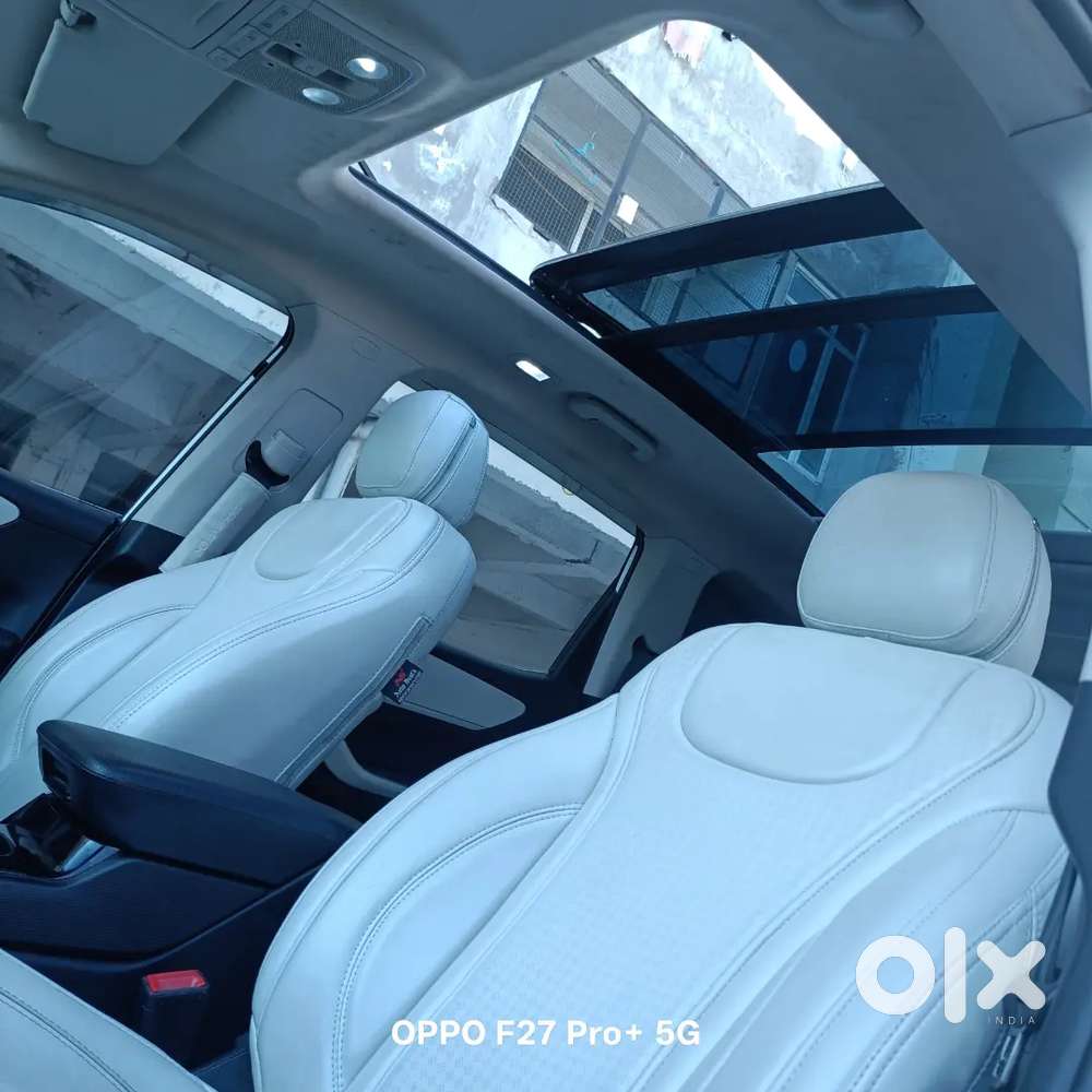 Mahindra Xuv700 2024 Diesel 50000 Km Driven