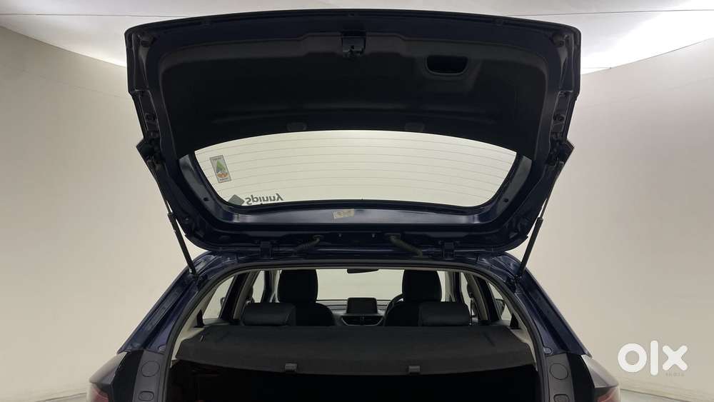 Tata Altroz Xza Petrol, 2022, Petrol