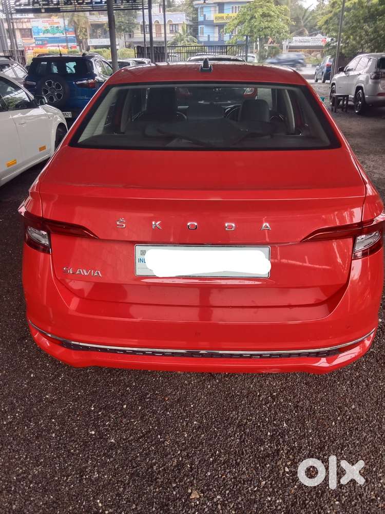 Skoda Slavia Style 1.0l Tsi Mt, 2023, Petrol