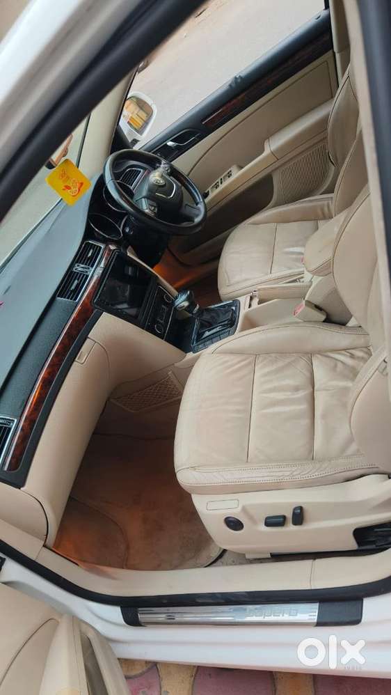 Skoda Superb 2010 Petrol Well Maintained