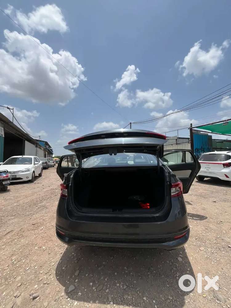 Skoda Slavia 2024 Petrol 27000 Km Driven