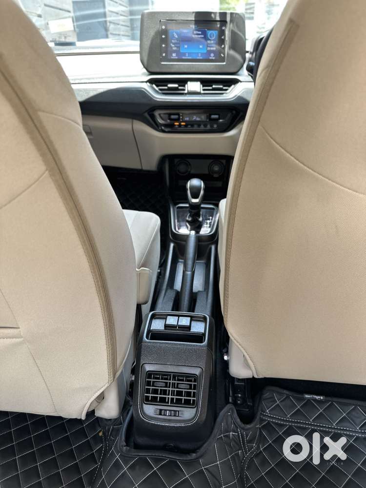 Maruti Suzuki Dzire Vxi Ags, 2025, Petrol