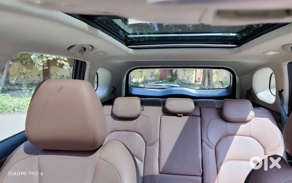 Mg Hector Plus Sharp Pro 1.5 Turbo Petrol Cvt 7 Str, 2023, Petrol