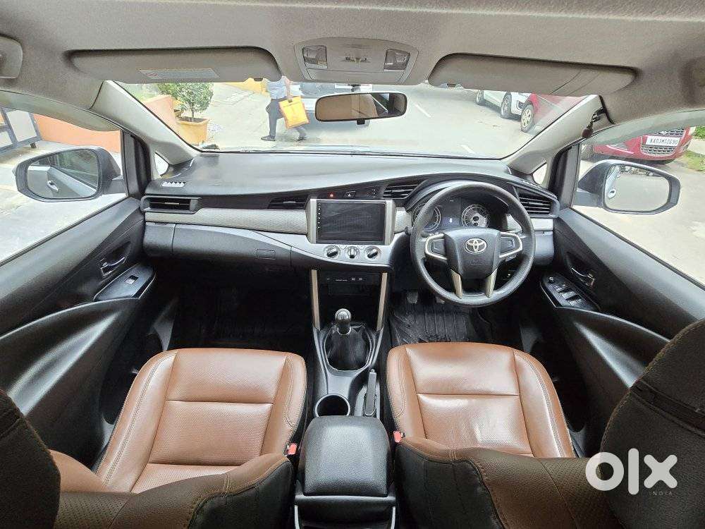 Toyota Innova Crysta 2.4 Gx Mt, 2017, Diesel