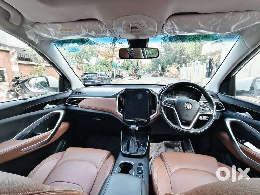 Mg Hector Plus Sharp Pro 1.5 Turbo Petrol Cvt 6 Str, 2021, Petrol