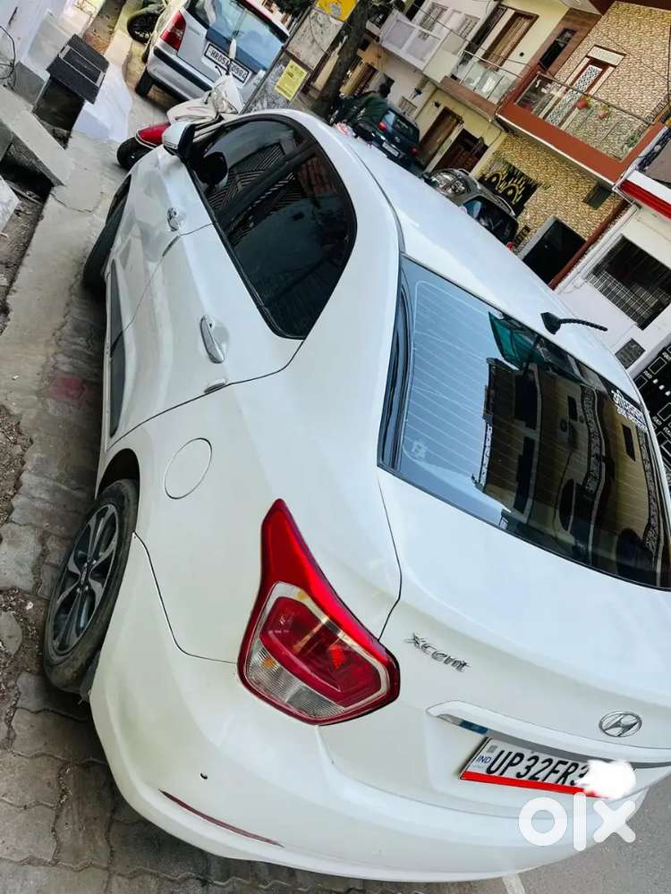 Hyundai Xcent 2015 Petrol 75000 Km Driven