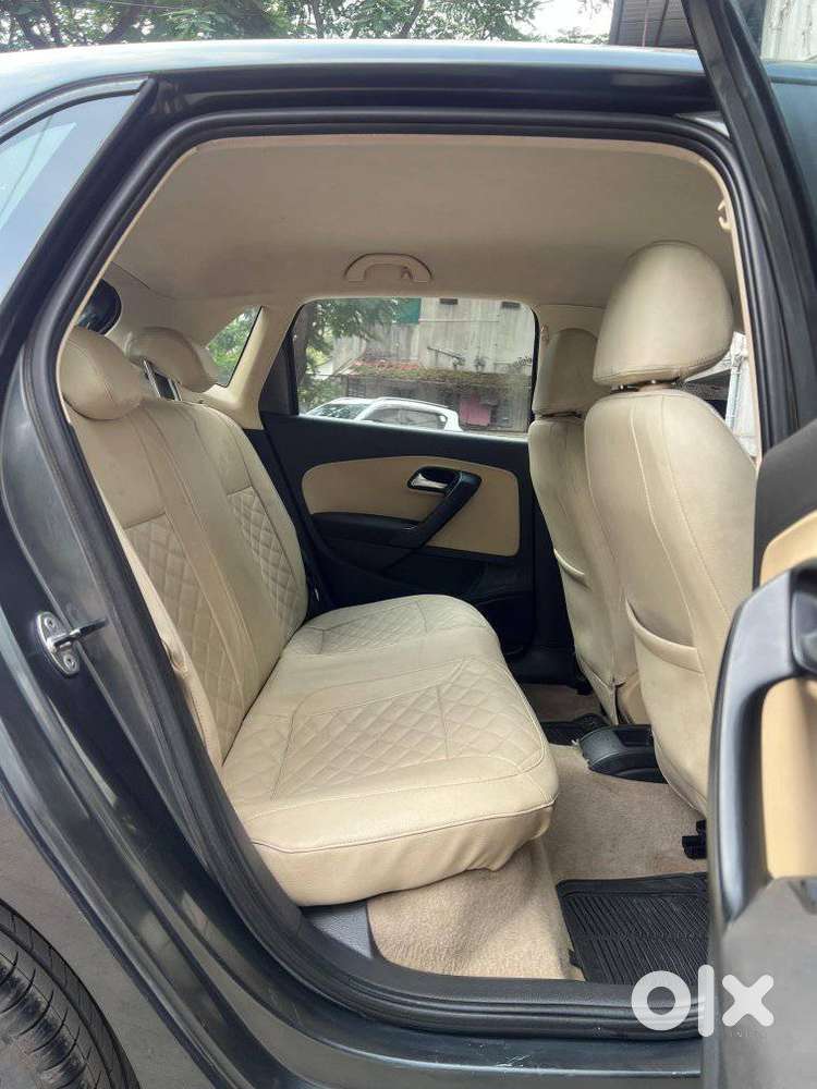 Volkswagen Polo Highline 1.6l Petrol, 2015, Petrol