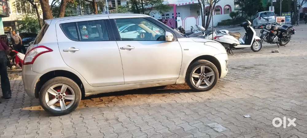 Maruti Suzuki Swift 2013 Diesel 89300 Km Driven