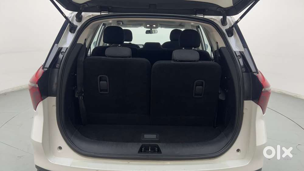 Mahindra Xuv700 2.2 Ax 5 Diesel Mt 7 Str, 2023, Diesel