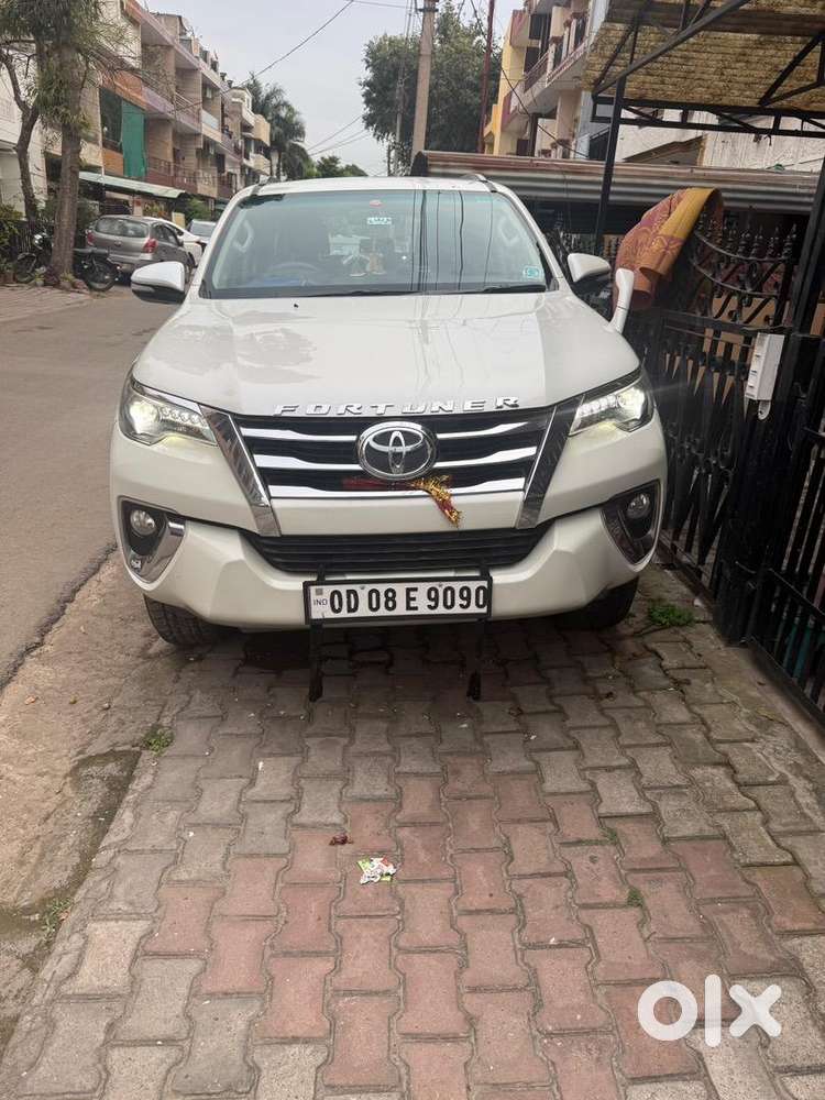 Toyota Fortuner 2016