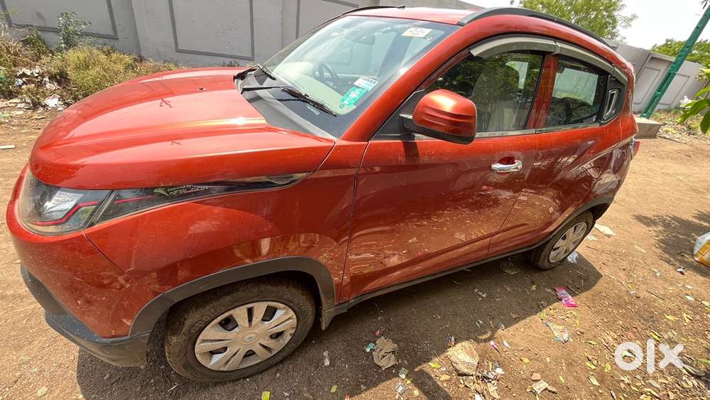 Mahindra Kuv 100 2017