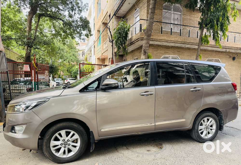Toyota Innova Crysta 2.8 Gx At 7 Str, 2017, Diesel