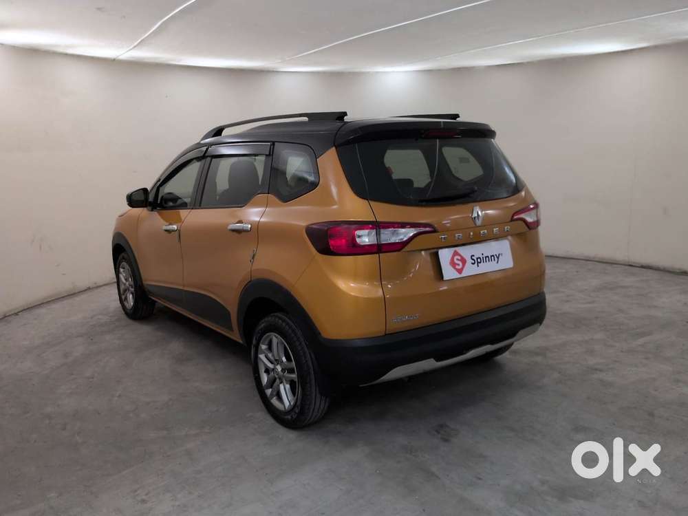 Renault Triber 1.0 Rxz Dual Tone, 2022, Petrol