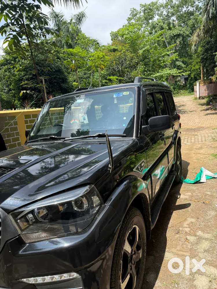 Mahindra Scorpio Classic 2023