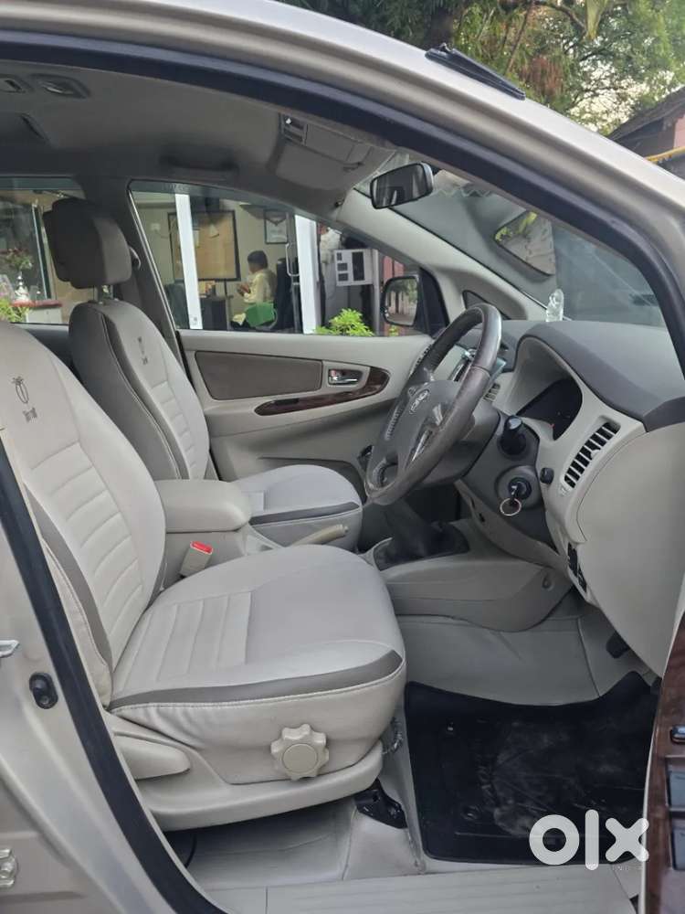 Toyota Innova 2.5 Vx 8 Str, 2014, Diesel