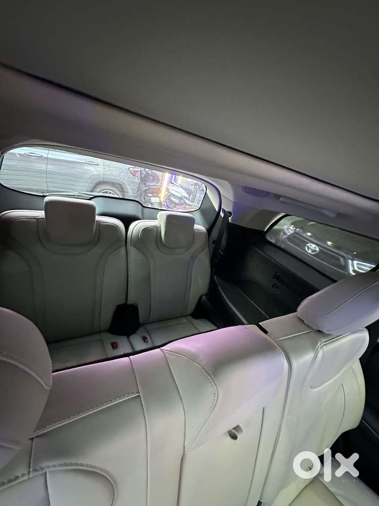 Mahindra Xuv700 2.2 Ax 7 Diesel At Str Awd, 2023, Diesel