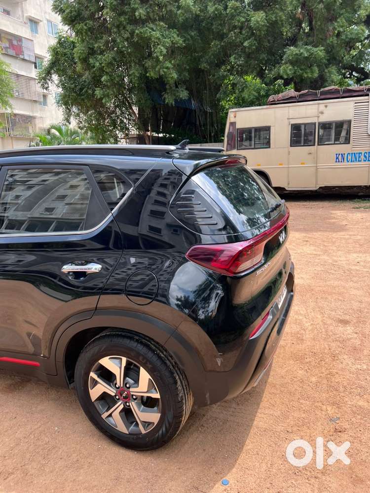 Kia Sonet Petrol 2821
