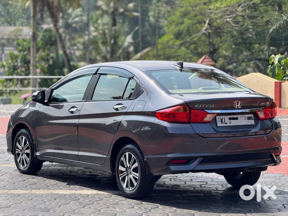 Honda City I-vtec V, 2020, Petrol