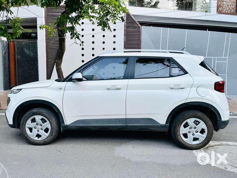 Hyundai Venue S 1.2 Petrol, 2020, Petrol