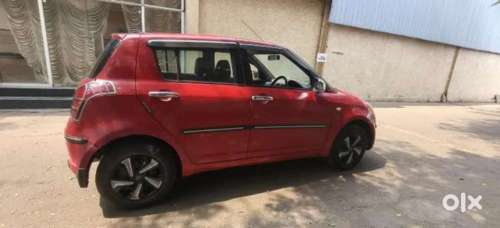 Maruti Suzuki Swift 2007 Petrol 105000 Km Driven