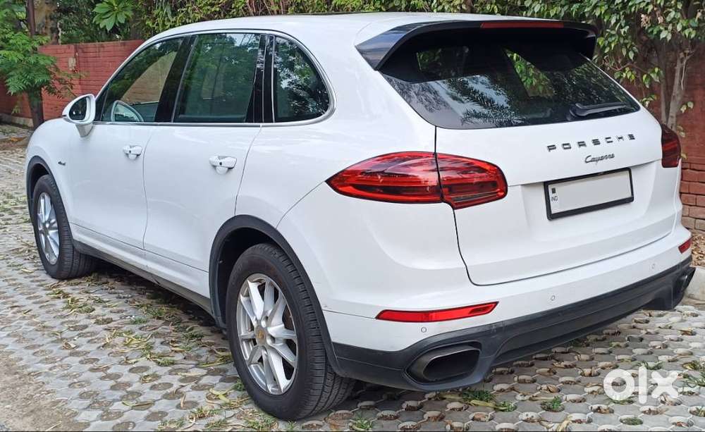 Porsche Cayenne 2016 Diesel Well Maintained